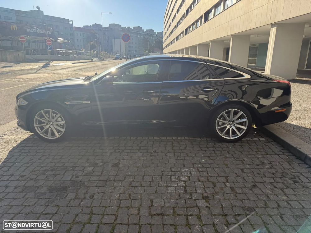 Jaguar XJ 3.0 D V6 Premium Luxury - 13