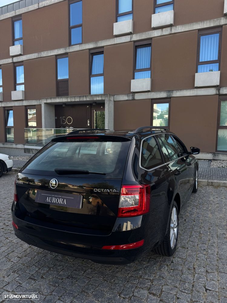 Skoda Octavia Break 1.6 TDi Style DSG - 3