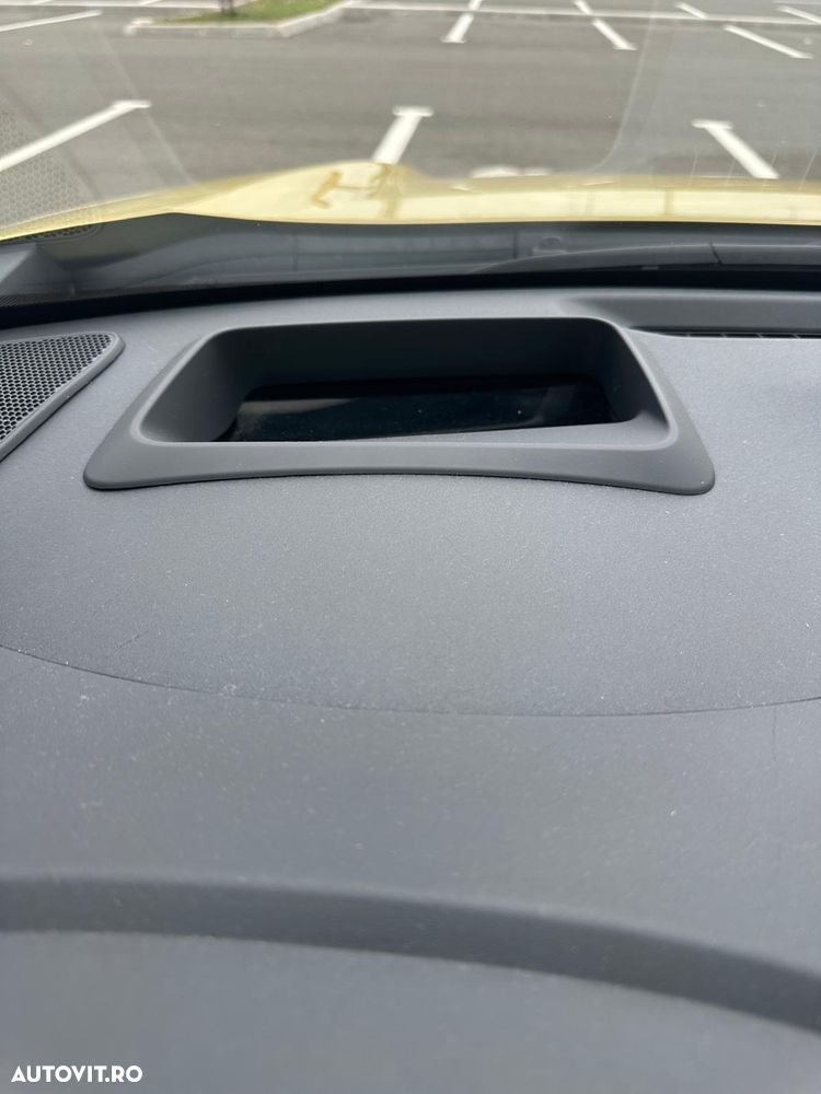 Toyota Yaris Cross 1.5 VVT-i HSD 4x4 Exclusive Elegant - 17