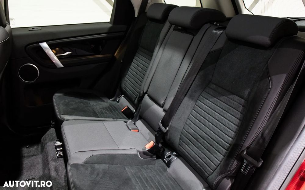 Land Rover Discovery Sport 2.0 P250 MHEV SE - 16