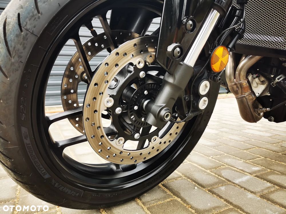 Yamaha XSR - 36