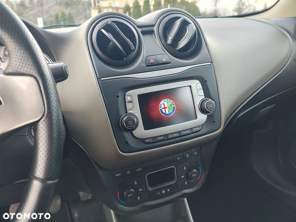 Alfa Romeo Mito 1.4 TB MultiAir Distinctive - 9