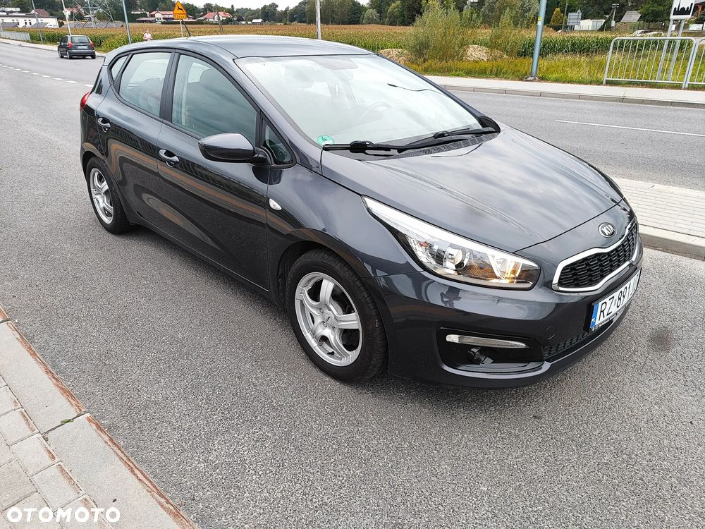 Kia Ceed - 3
