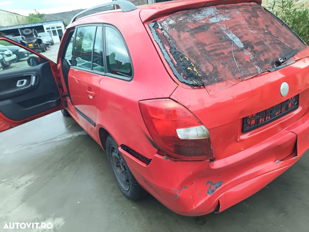 Dezmembram Skoda FAbia 2 break an fabr 2010 1.2 b - 5