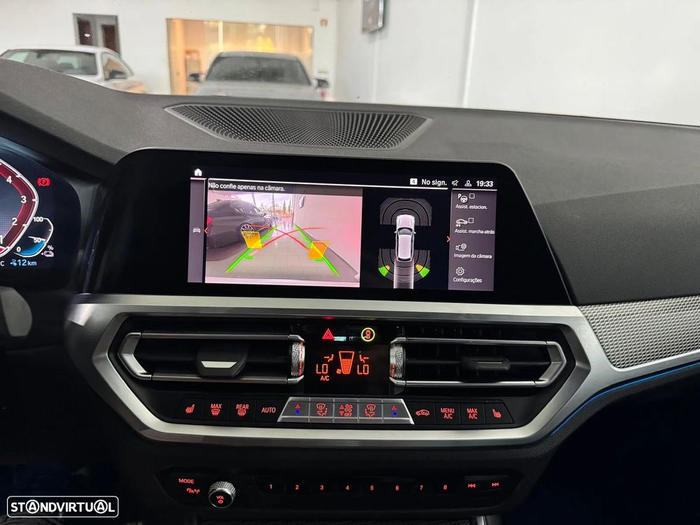 BMW 330 e Touring Pack M Auto - 46