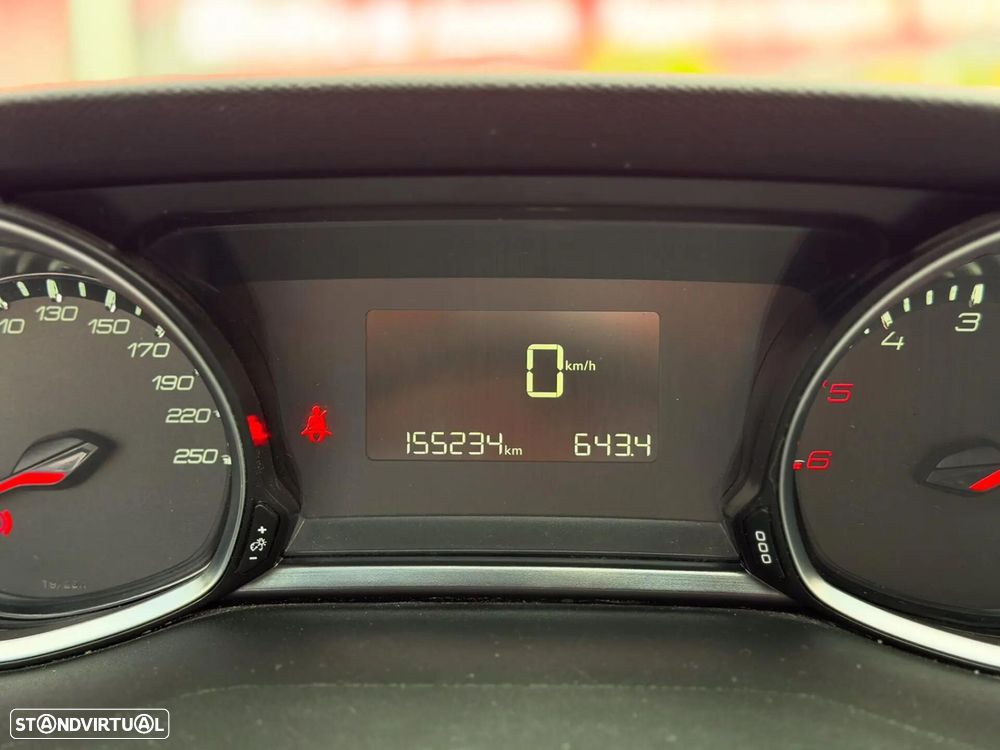 Peugeot 308 SW 1.5 BlueHDi Style - 22