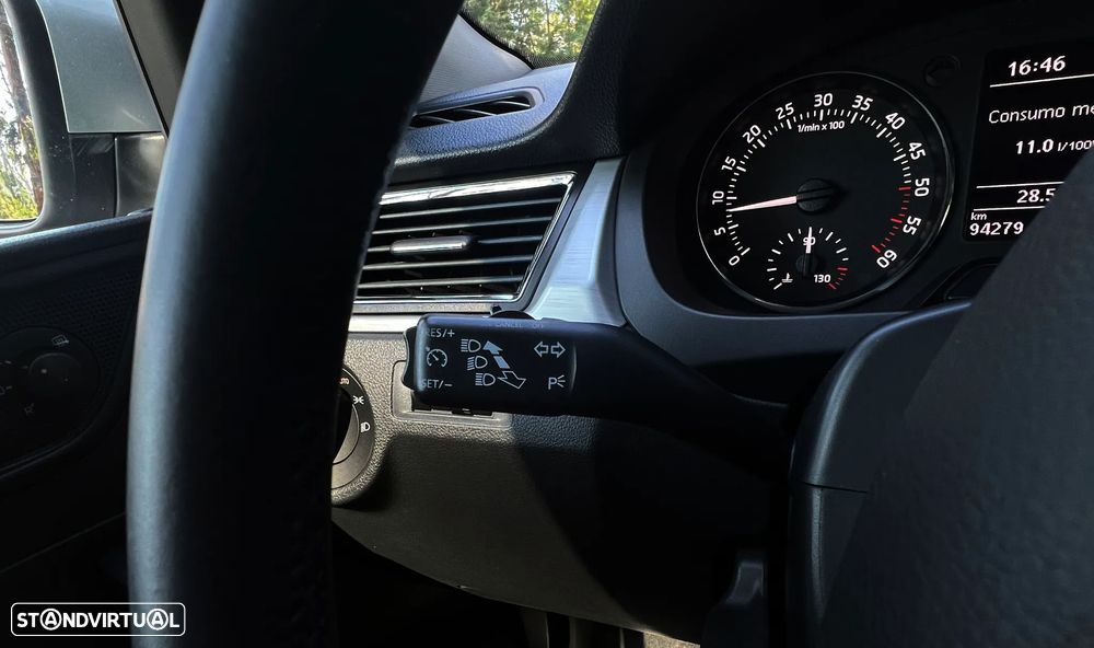 Skoda Rapid Spaceback 1.6 TDi Elegance - 12