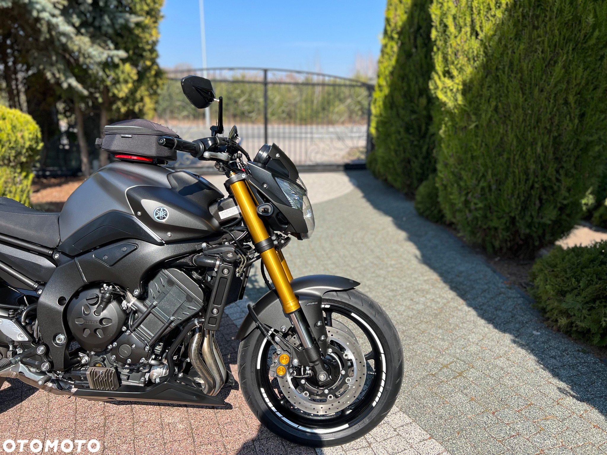 Yamaha FZ8 - 6