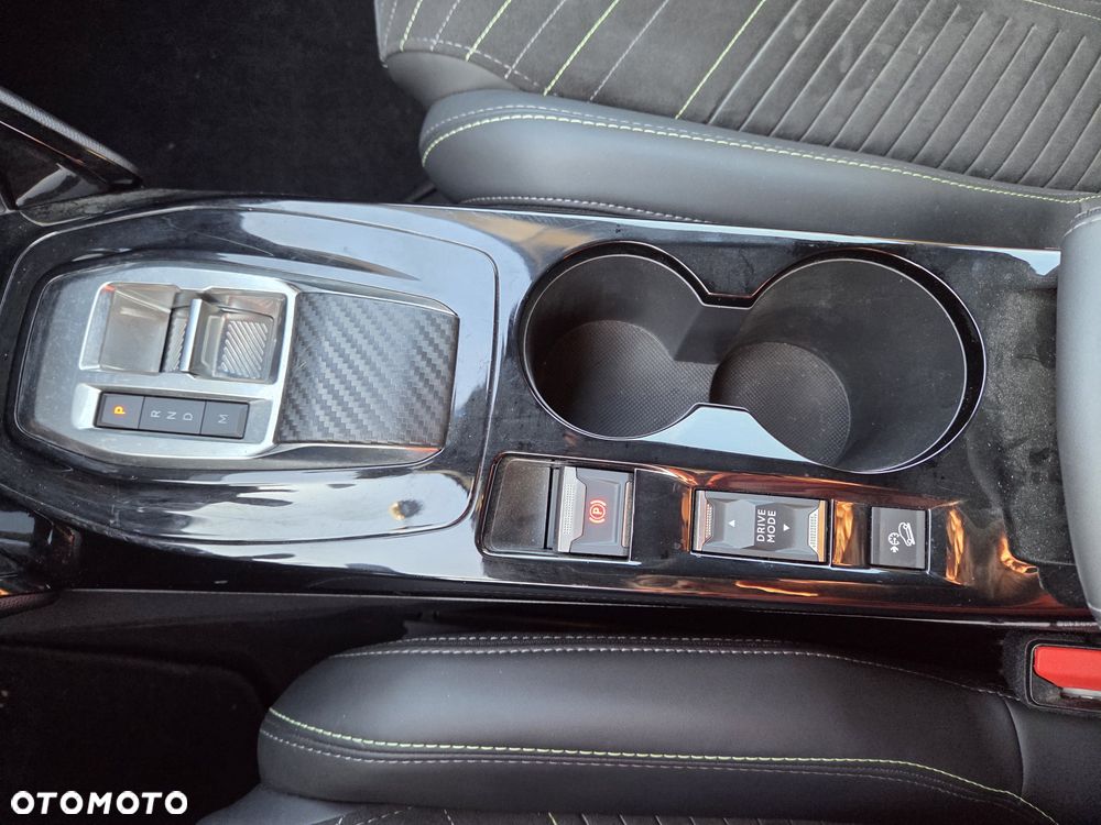 Peugeot 2008 1.2 Pure Tech GPF Allure S&S EAT6 - 12