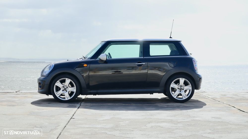 MINI 3 Portas Cooper D - 11