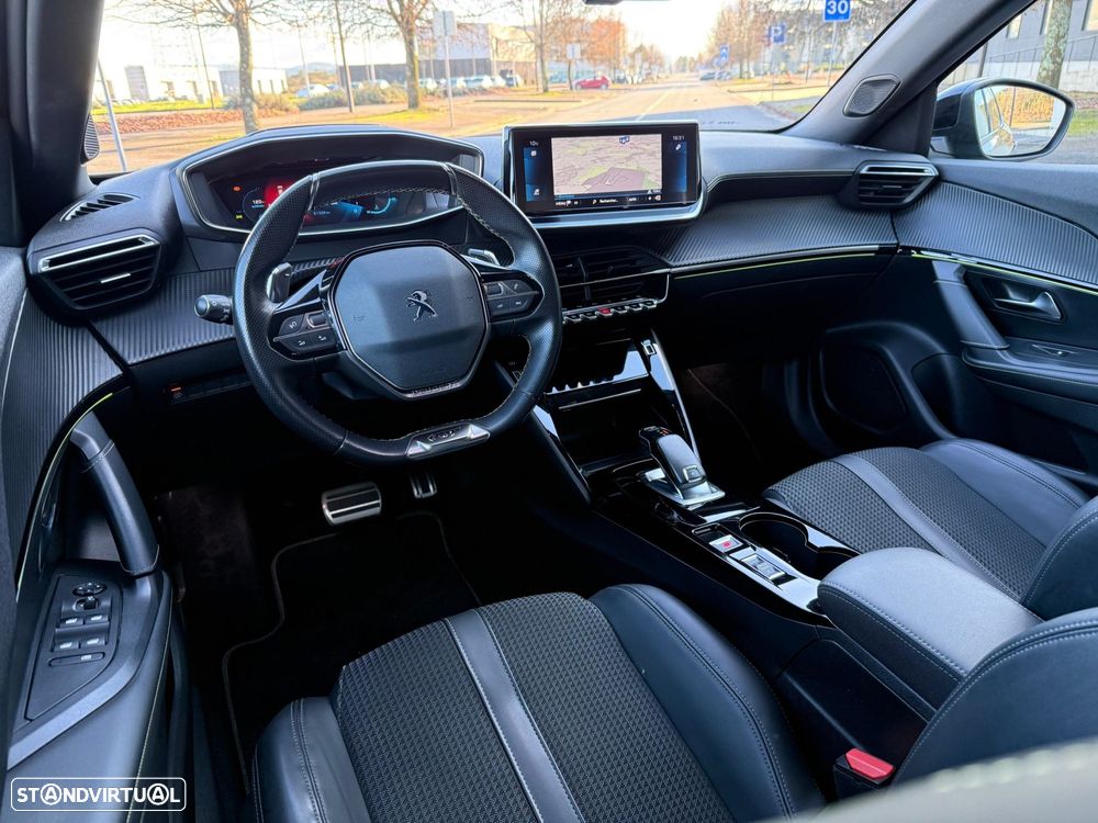 Peugeot 2008 1.2 PureTech GT Line EAT8 - 10