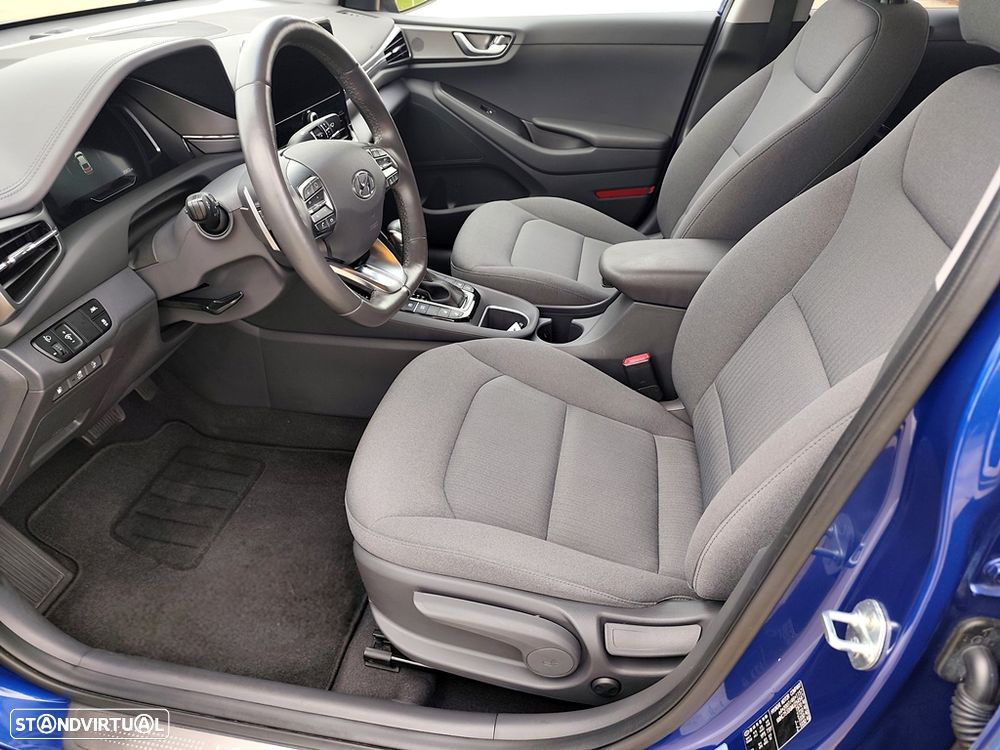 Hyundai Ioniq 1.6 GDI PHEV Tech - 12