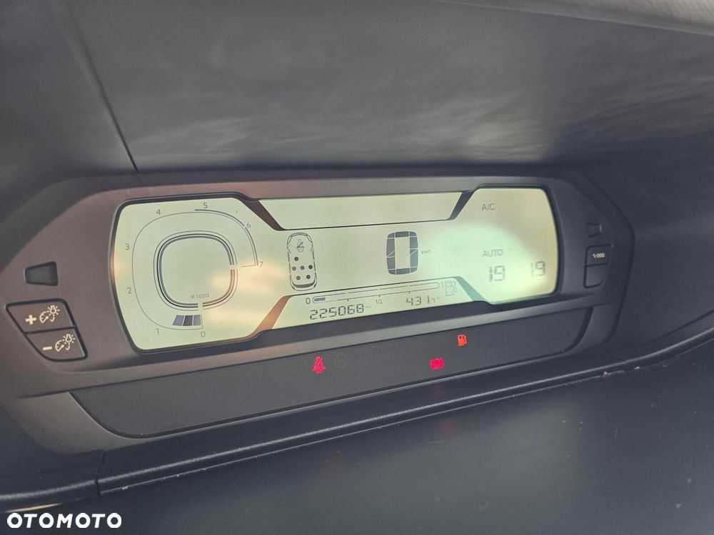 Citroën C4 Grand Picasso 1.6 e-HDi Seduction - 20