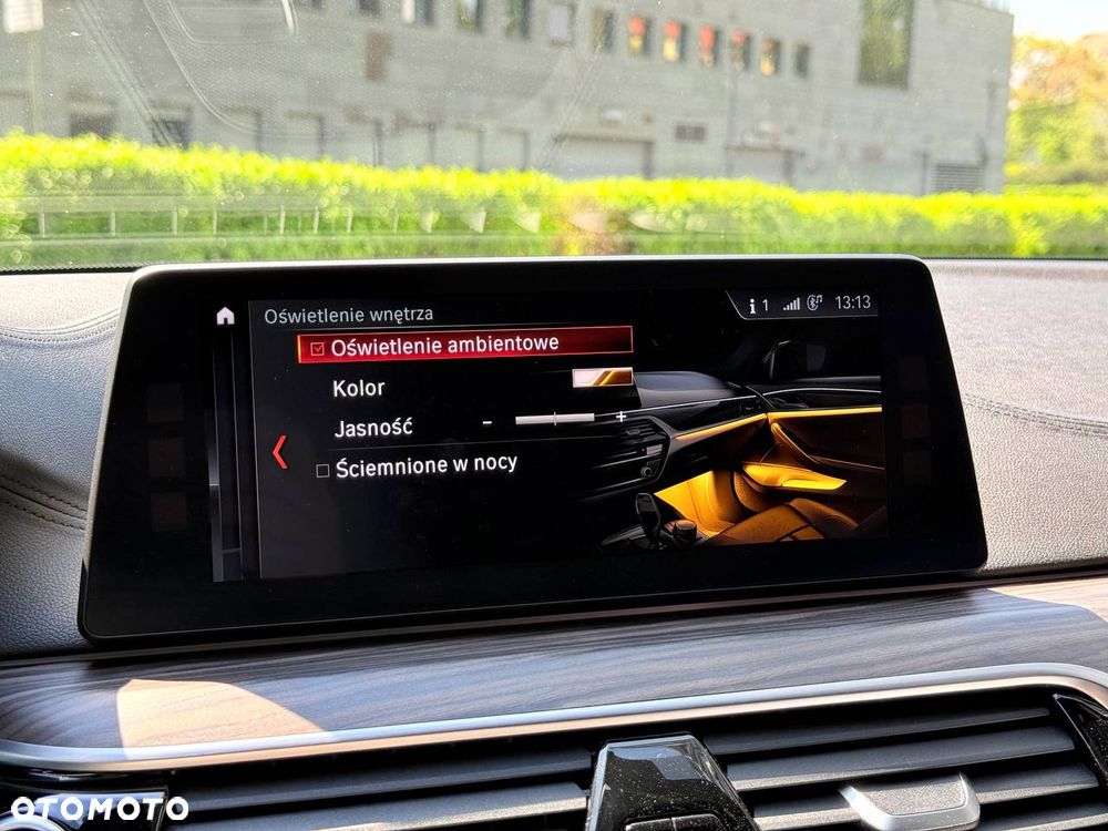 BMW Seria 5 520d Luxury Line - 14