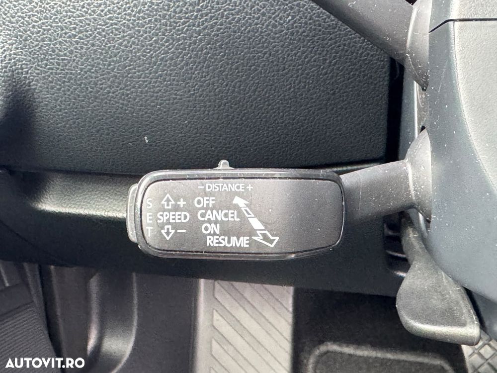Skoda Superb 2.0 TDI DSG Premium Edition - 29