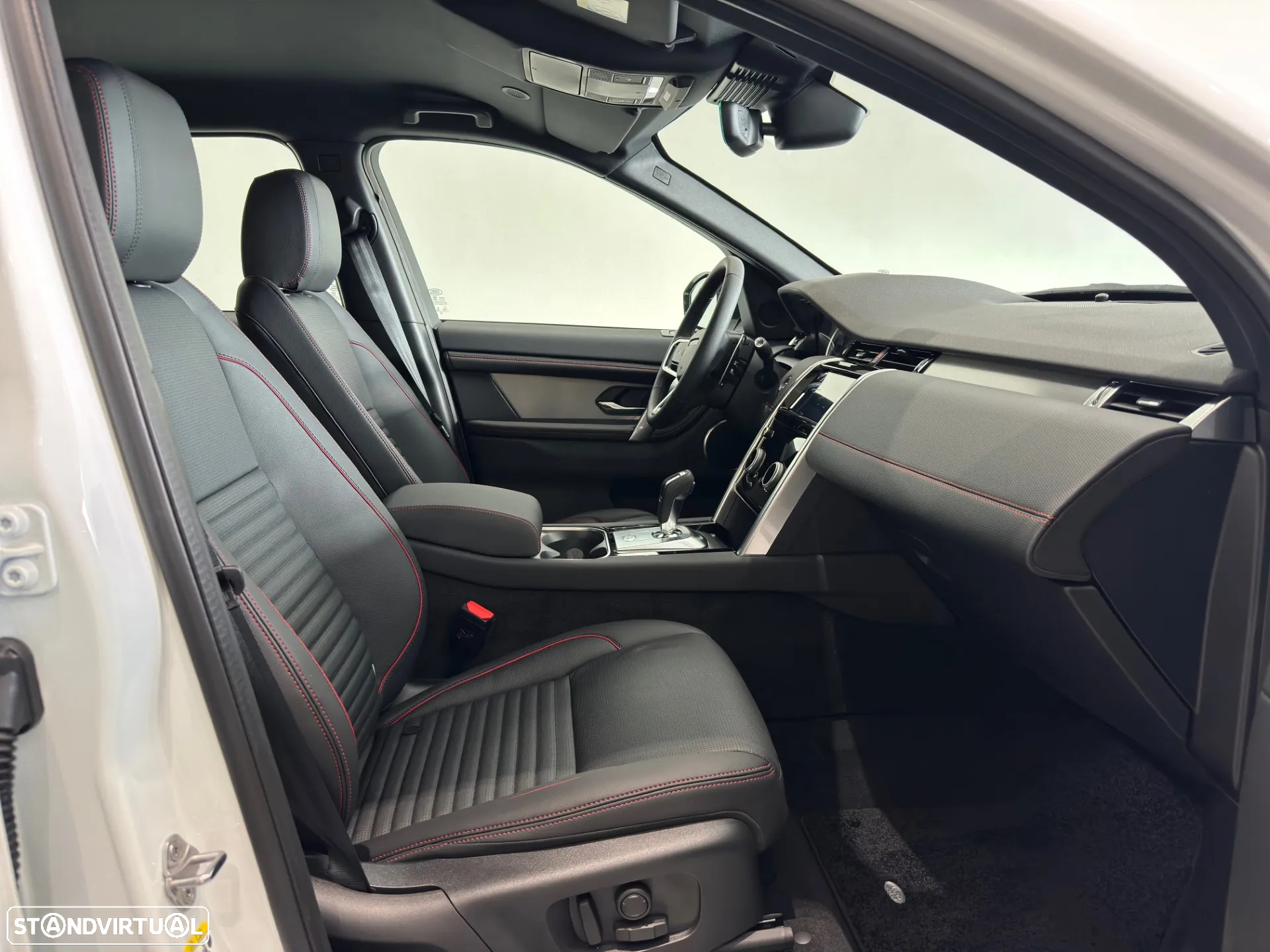 Land Rover Discovery Sport 1.5 I3 P300e AWD R-Dynamic S - 7