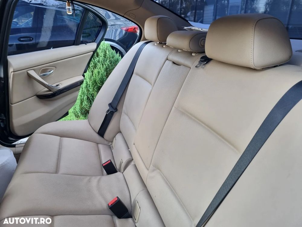 BMW Seria 3 318i - 7