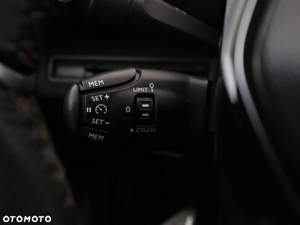 Peugeot 3008 2.0 BlueHDi Allure - 34