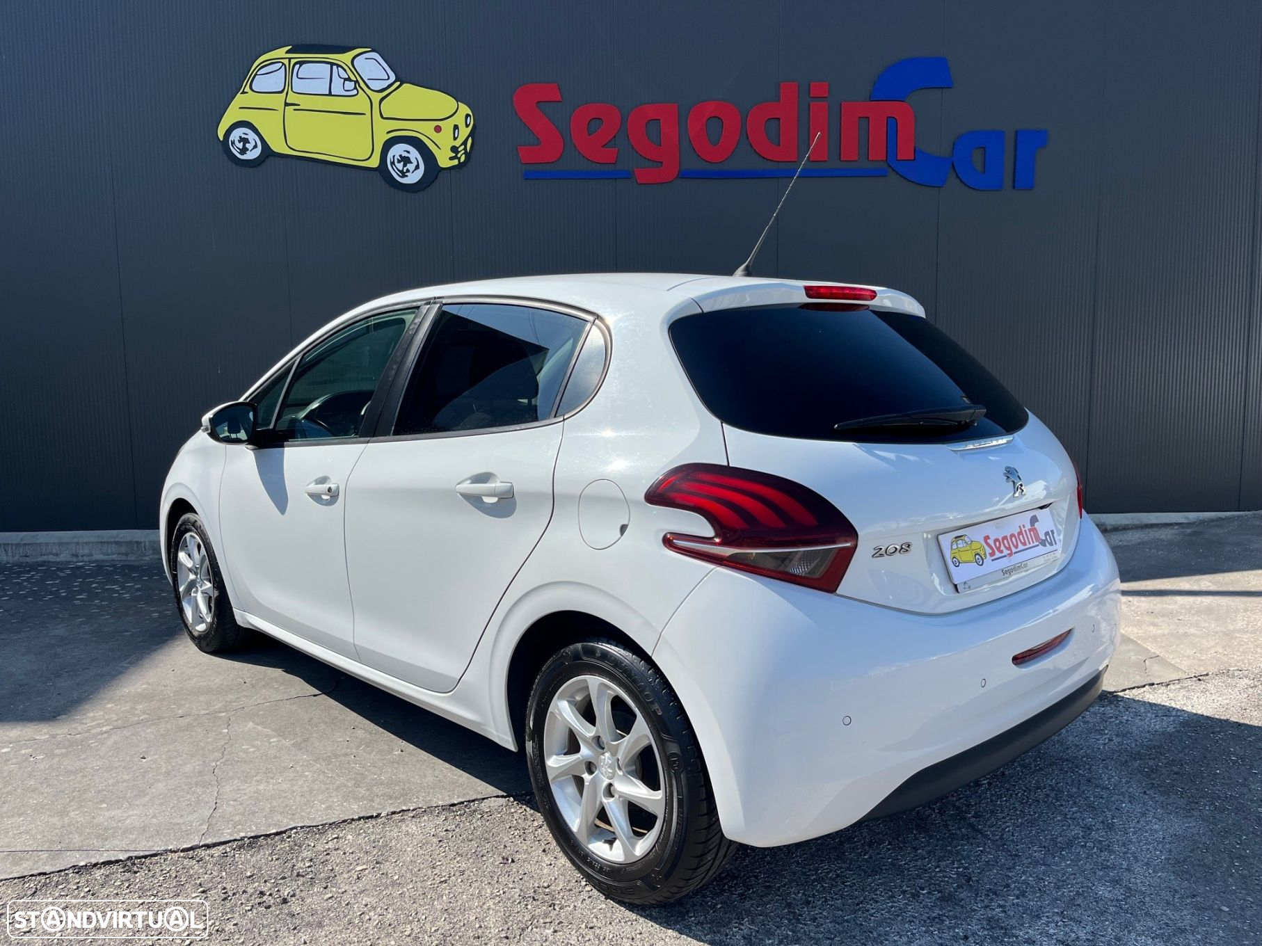 Peugeot 208 1.2 PureTech Active - 6