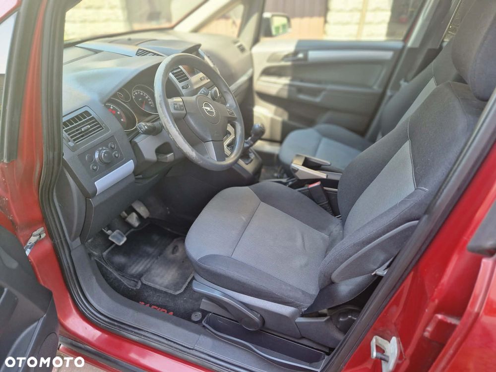 Opel Zafira 1.9 CDTI - 15