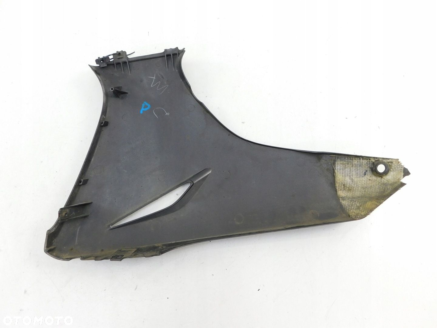HONDA CBR 125 JC39 PŁUG PRAWY - 6