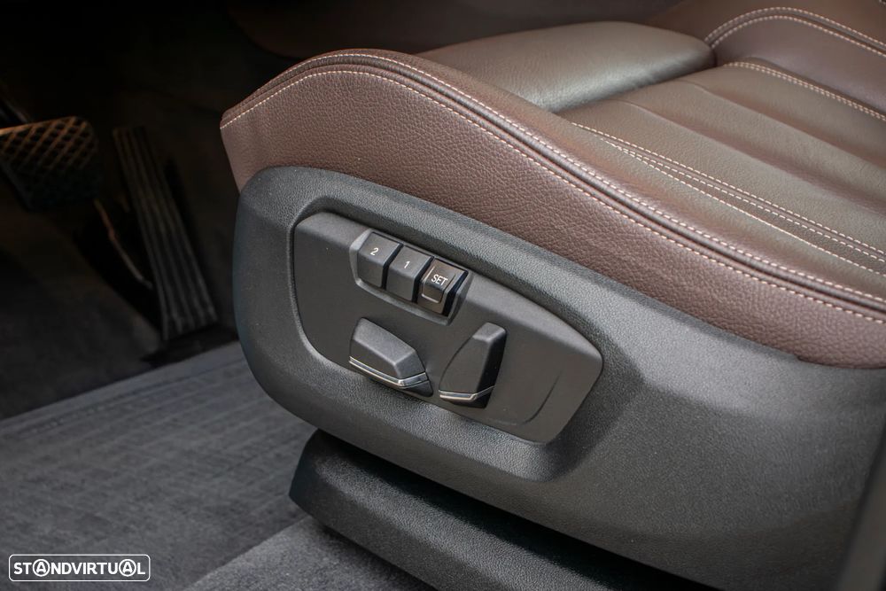 BMW X5 25 d xDrive Pack M - 9