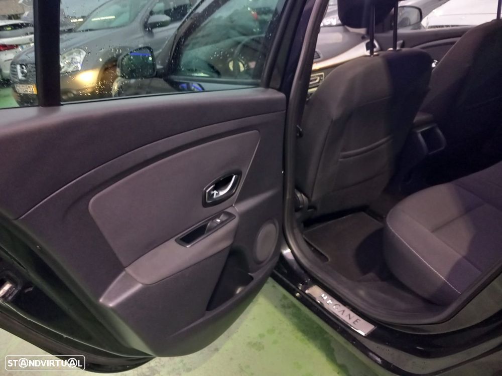 Renault Mégane Sport Tourer 1.5 dCi Dynamique - 20