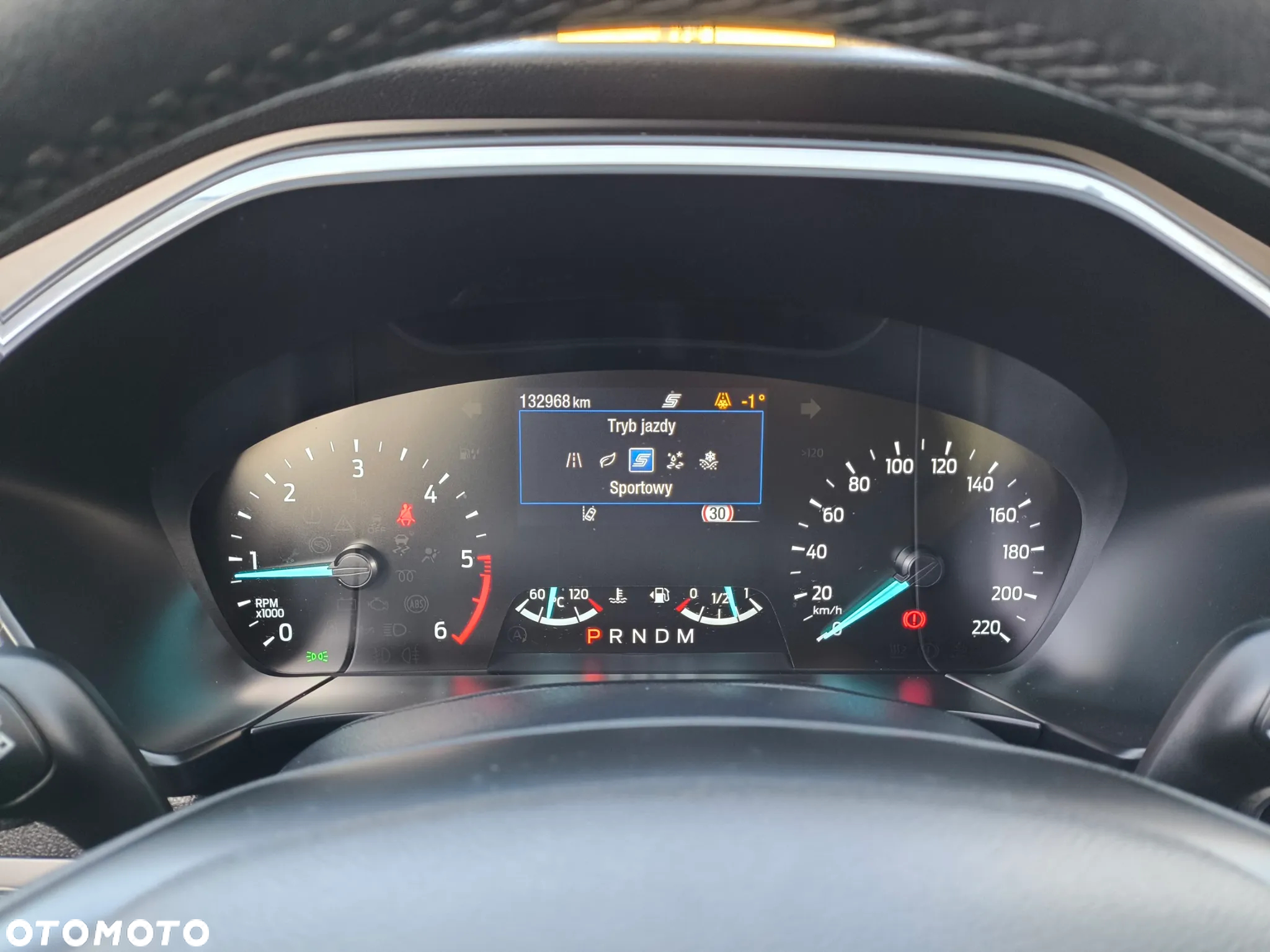 Ford Kuga 2.0 EcoBlue 4x4 TITANIUM X - 36