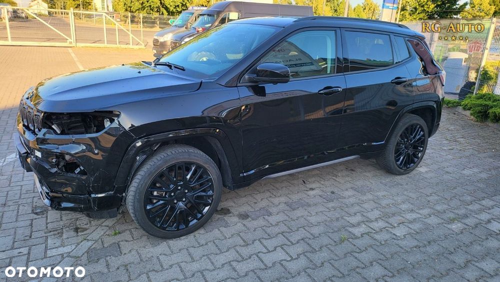 Jeep Compass - 12