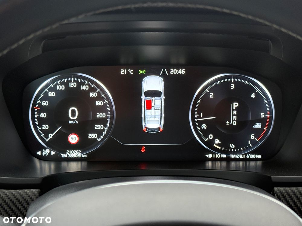 Volvo V90 D5 SCR AWD R-Design - 25
