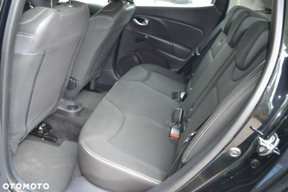 Renault Clio 1.2 16V 75 Limited - 21