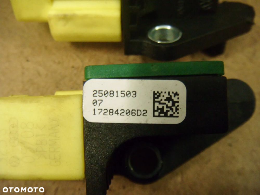 vw passat b6 czujnik- sensor uderzeniowy boczny - 2
