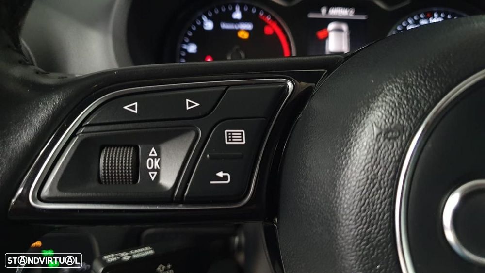 Audi A3 Sportback 1.6 TDI Design — fotografia 17