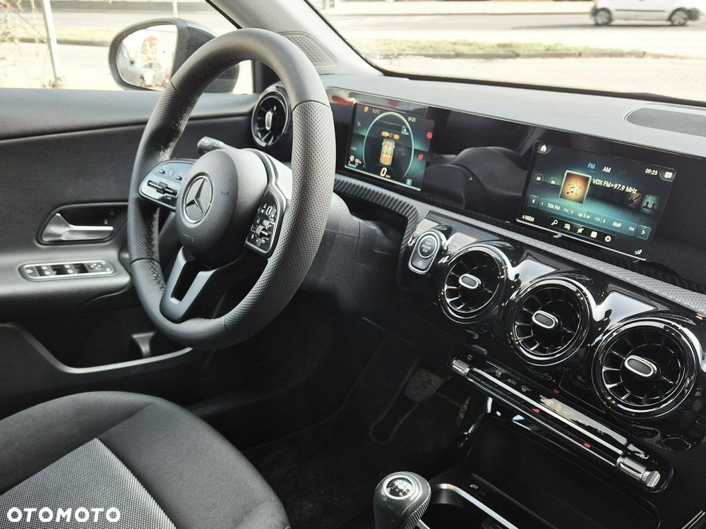 Mercedes-Benz Klasa A 160 - 16