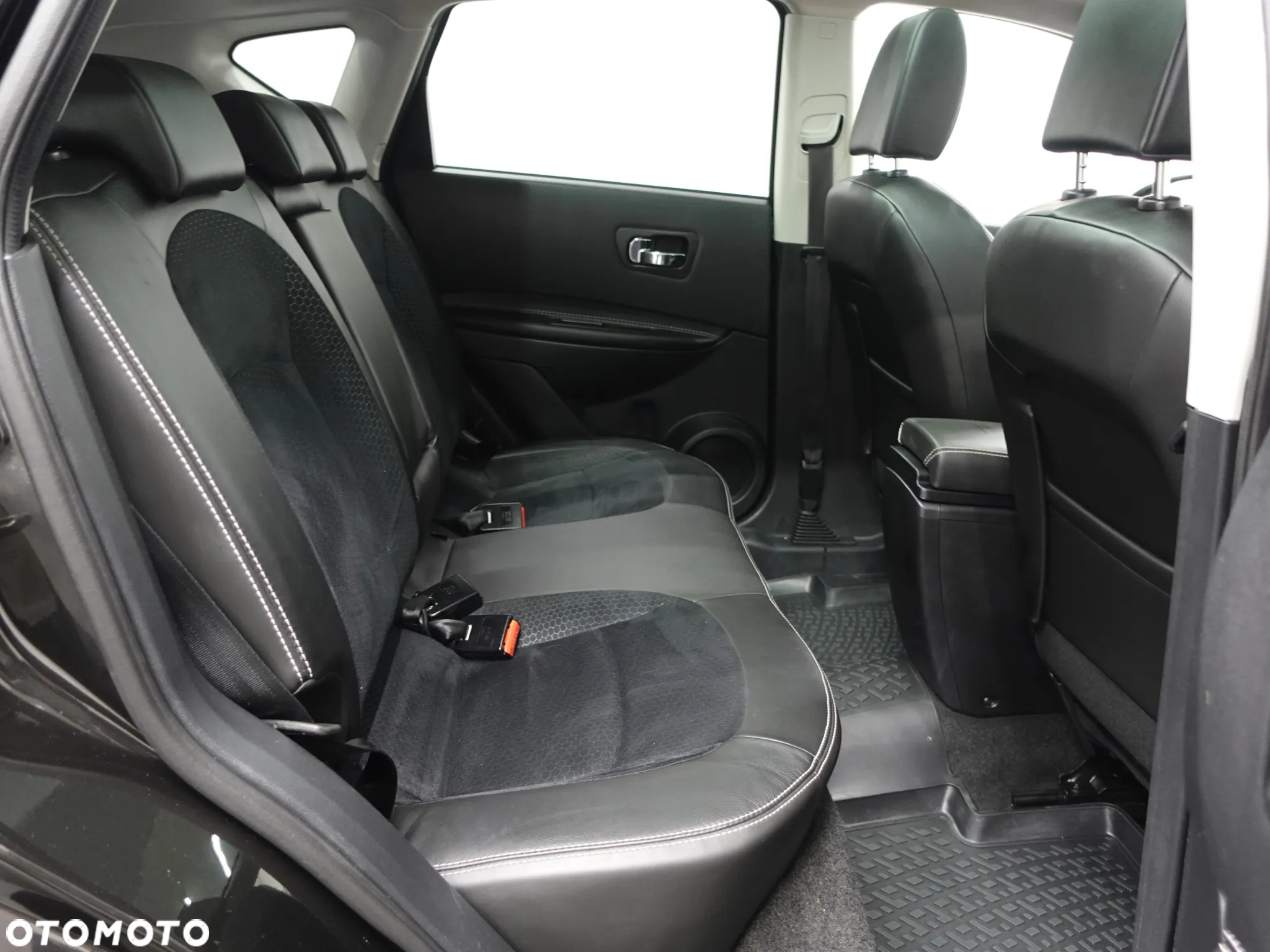 Nissan Qashqai 1.6 dCi I-Way - 24