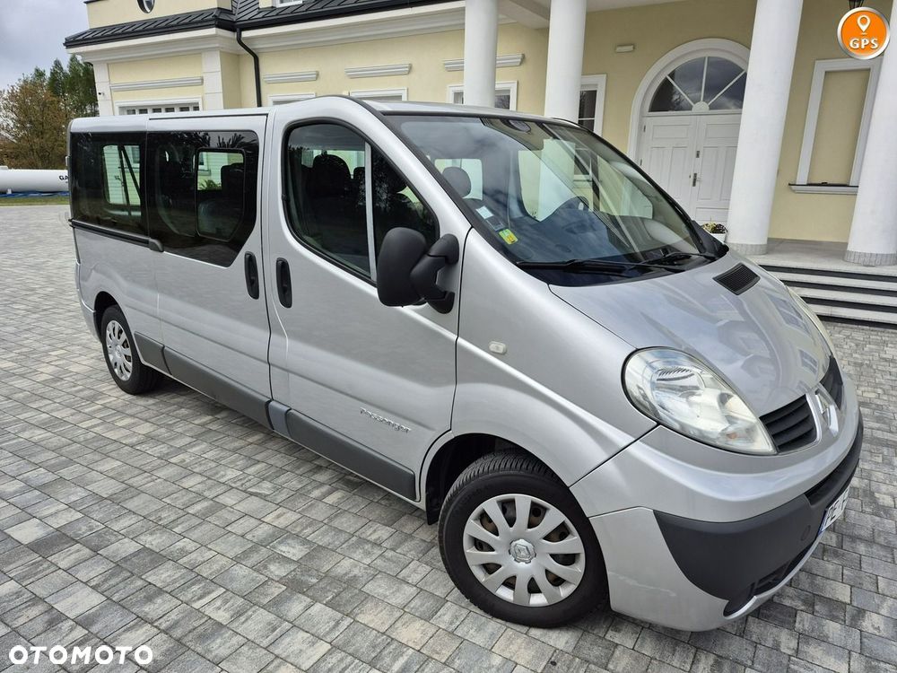 Renault Trafic - 1