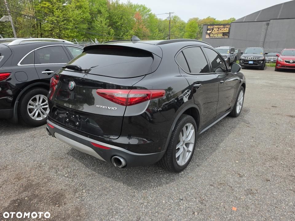 Alfa Romeo Stelvio 2.0 Turbo TI Q4 - 4