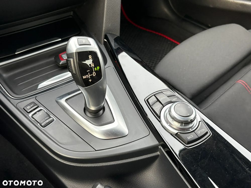 BMW Seria 3 316i Sport Line - 15