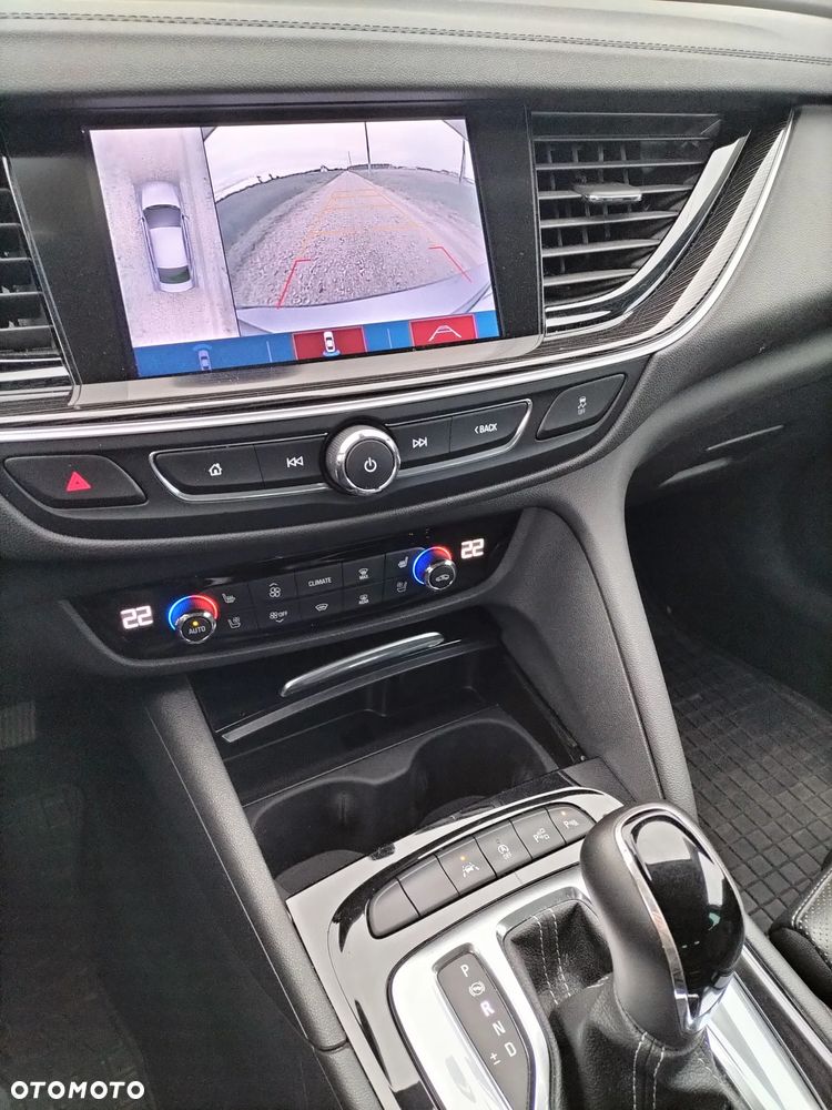 Opel Insignia 2.0 CDTI - 12