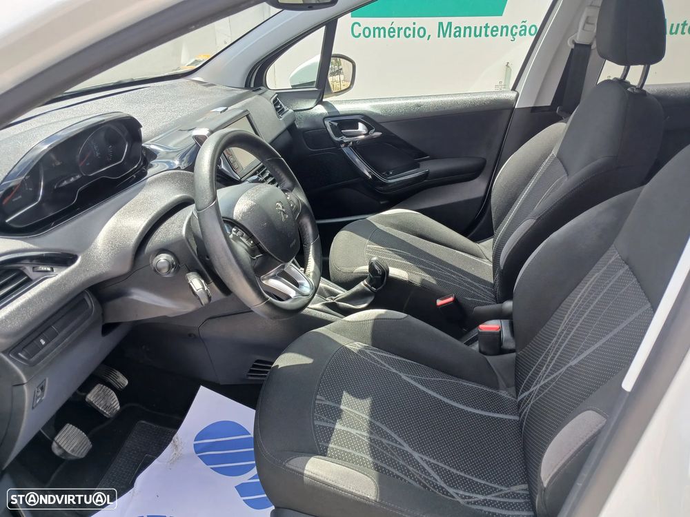 Peugeot 208 1.2 VTi Active - 14