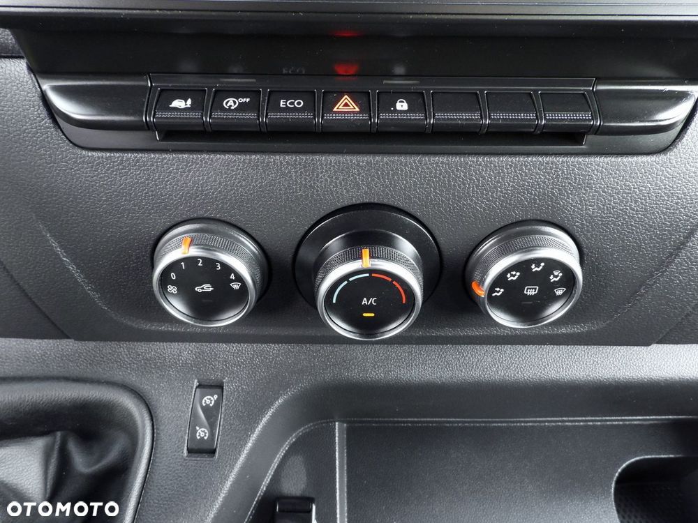 Renault MASTER FURGON BRYGADÓWKA 7 MIEJSC TEMPOMAT NAWIGACJA LEDY KLIMATYZACJA  180KM - 34