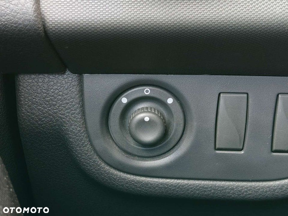 Dacia Sandero - 9