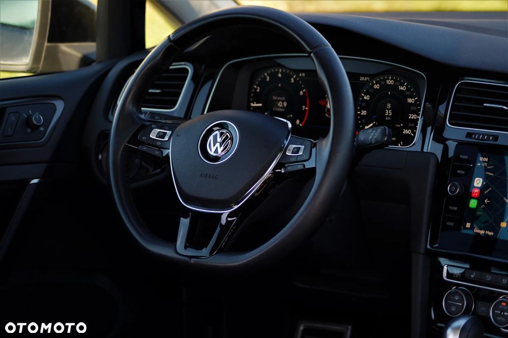 Volkswagen Golf - 35