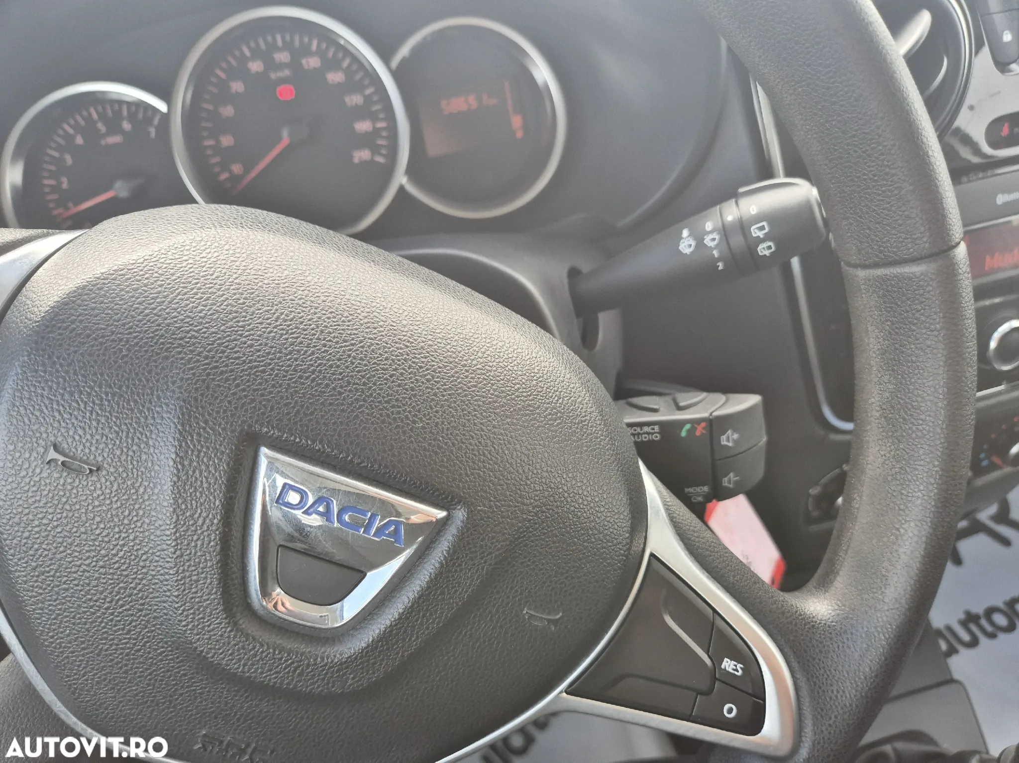 Dacia Lodgy 1.5 Blue dCi Laureate - 17