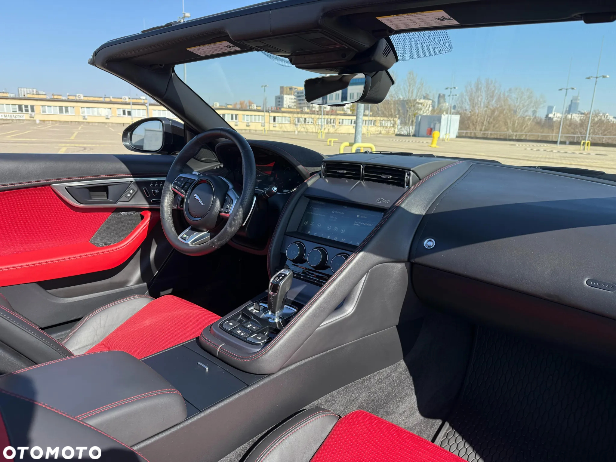 Jaguar F-Type Cabriolet P575 AWD R - 23