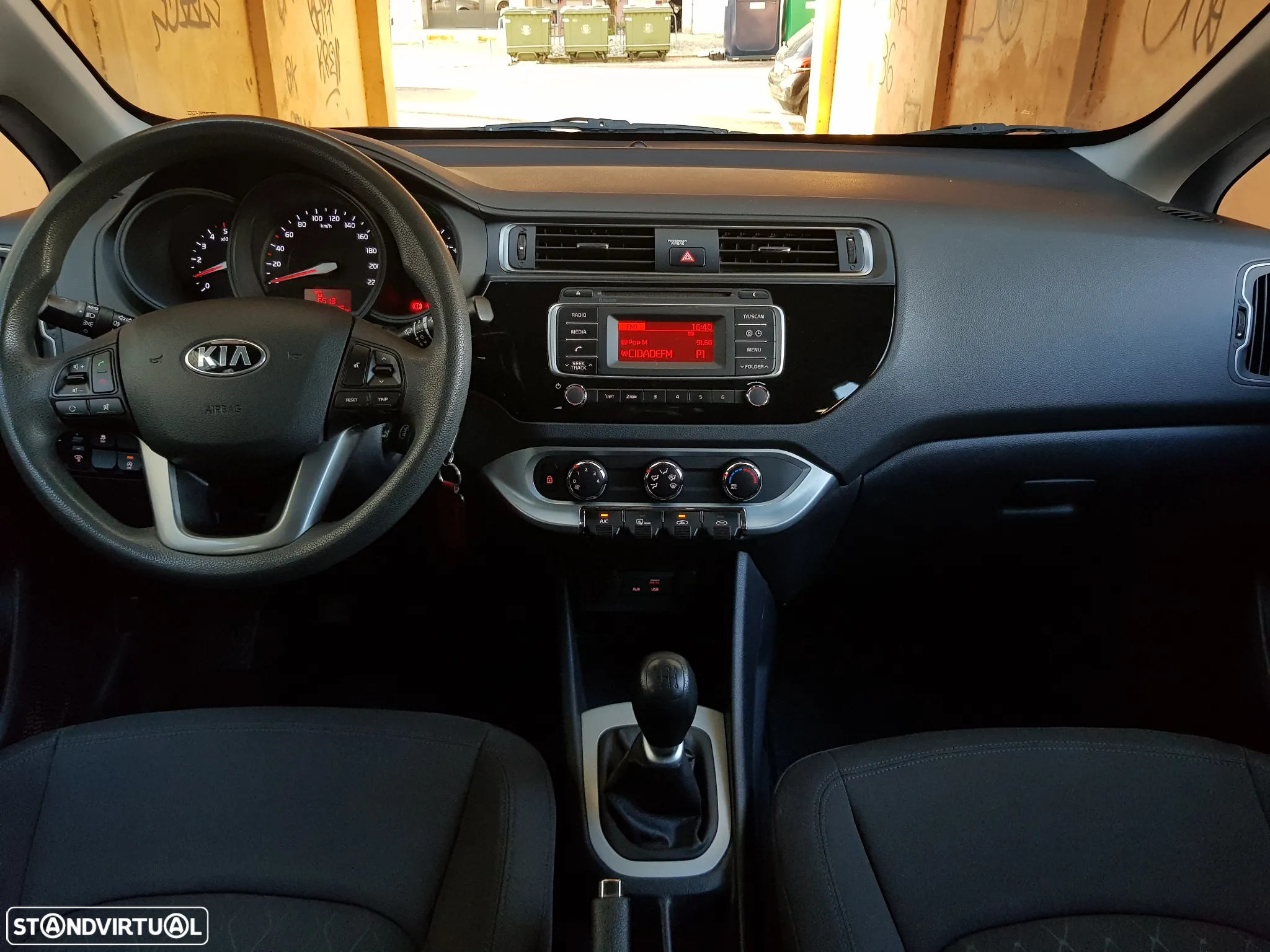 Kia Rio 1.1 CRDi TX ISG - 18