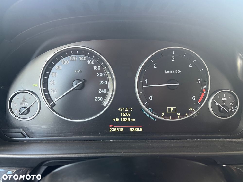 BMW Seria 5 520d - 12
