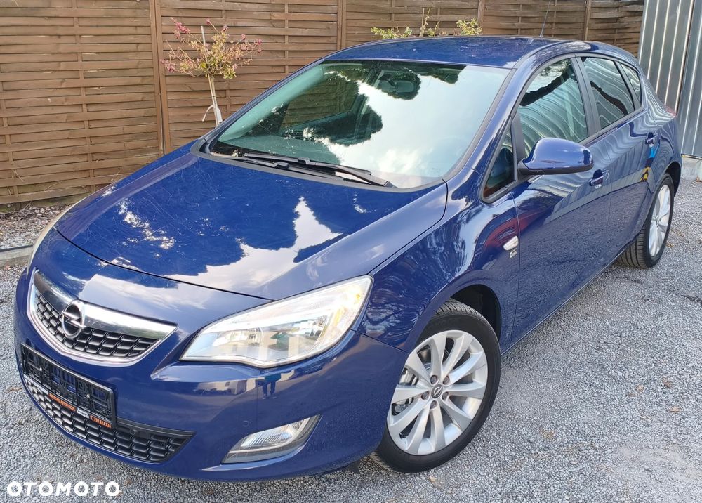 Opel Astra 1.4 150 Jahre - 5