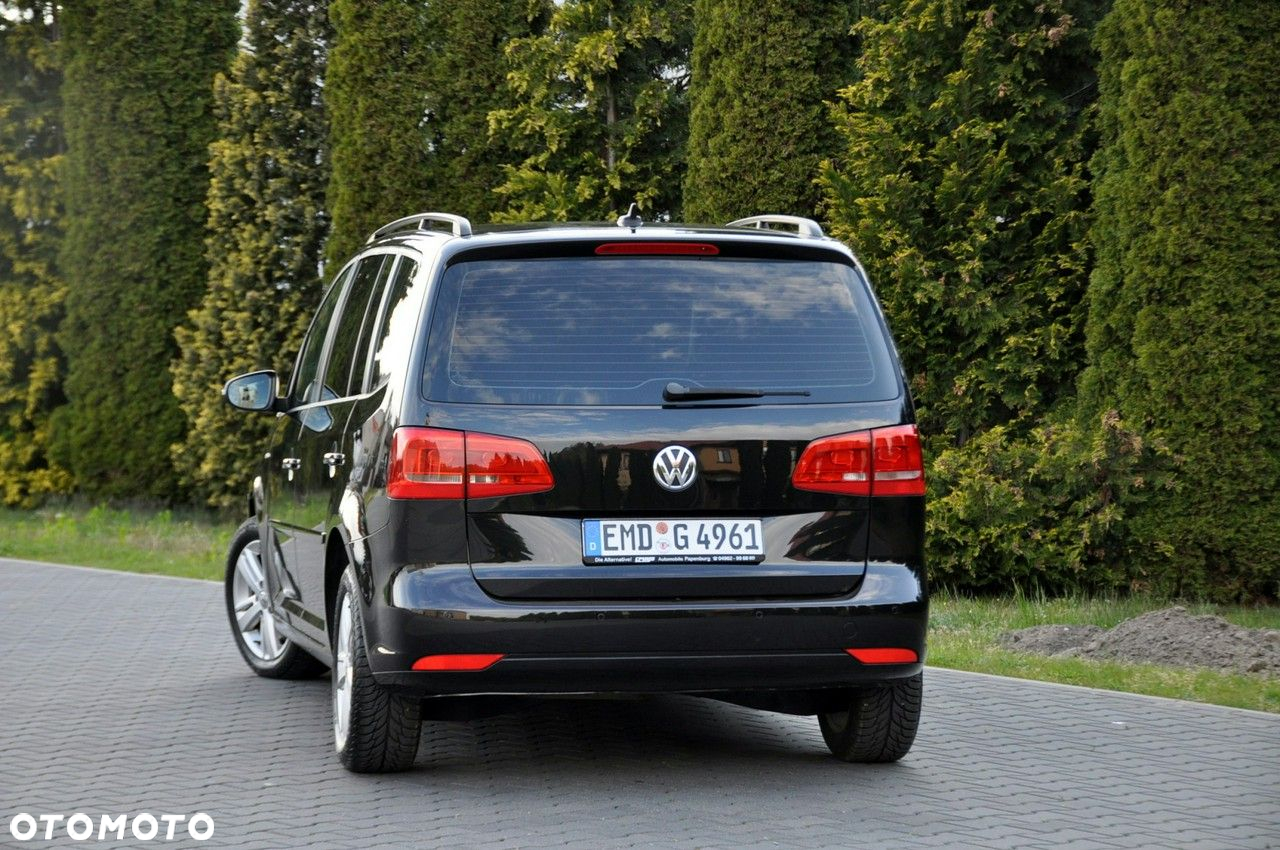 Volkswagen Touran - 15