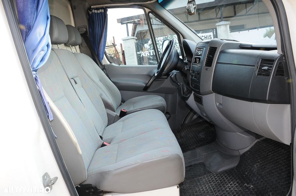 Volkswagen Crafter - 10